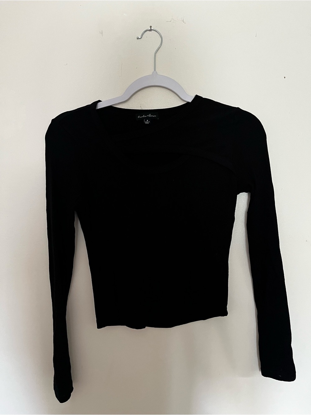Black Fitted Cropped Long Sleeve Shirt With Cutout Detail